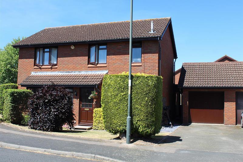 1 Wyedean Rise, Belmont, Hereford