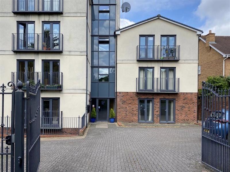 5 Bank View, Off Southbank Road, Hereford