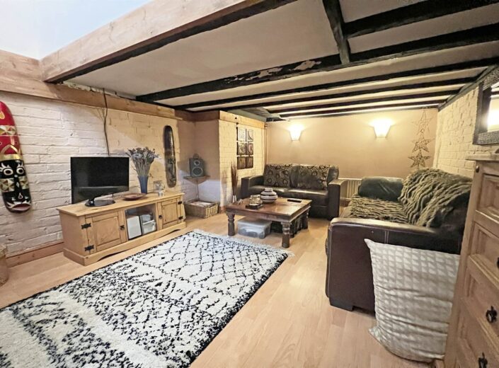 44 Moorfield Street, Moorfields, Hereford, HR4 9JL - photo 3