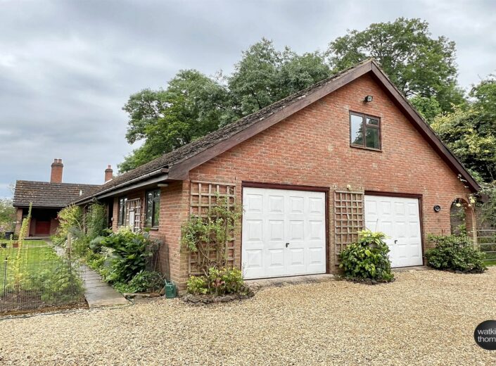 Woodlands, Stoke Lacy, Herefordshire, HR7 4RF - photo 15