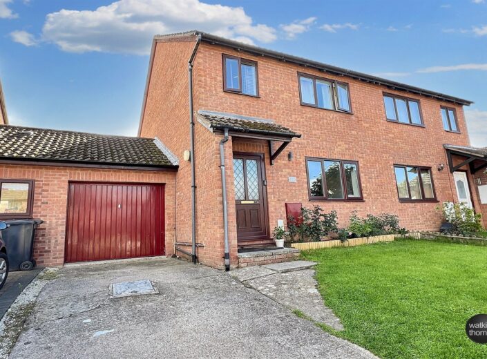 26 Thistledown Grove, Hampton Dene, Hereford, HR1 1AZ - photo 1