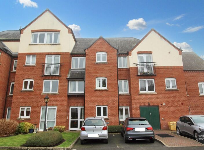 1 Watkins Court, Old Mill Close, Hereford, HR4 0AQ - photo 1