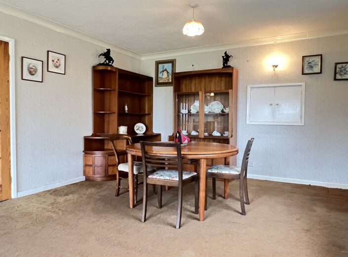 2 Cloverdale Drive, Preston On Wye, Herefordshire, HR2 9JU - photo 4