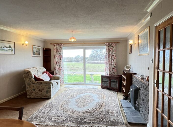 2 Cloverdale Drive, Preston On Wye, Herefordshire, HR2 9JU - photo 3