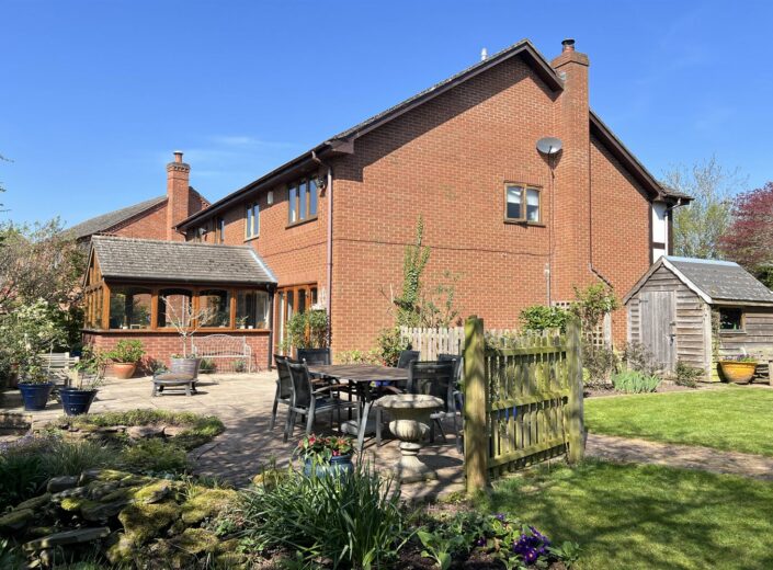 The Willows, Bridge Farm, Wellington, Hereford, HR4 8AZ - photo 2