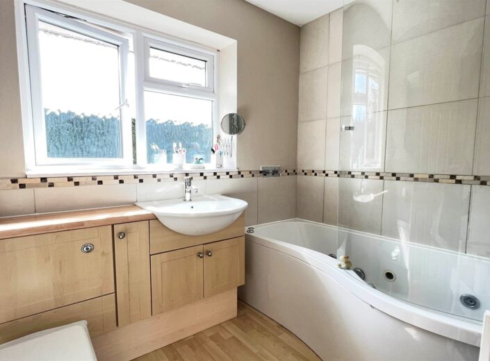 52 Loder Drive, Aylestone Hill, Hereford, HR1 1DS - photo 16