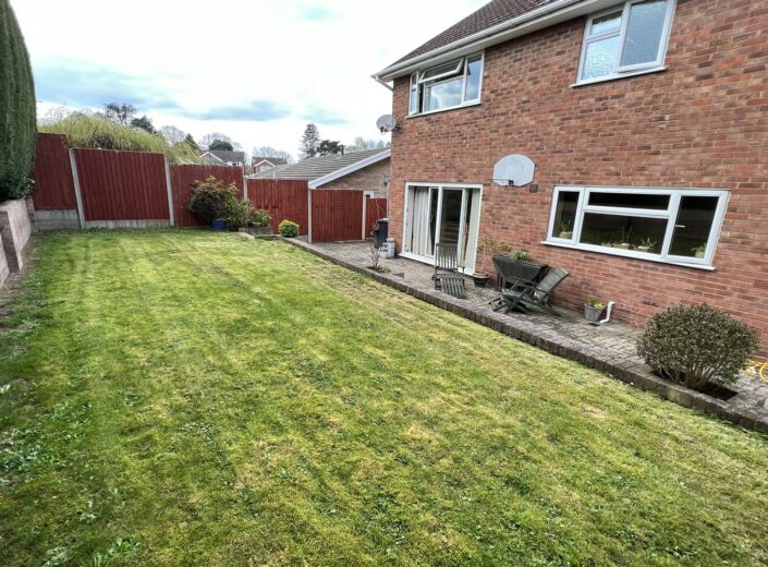52 Loder Drive, Aylestone Hill, Hereford, HR1 1DS - photo 2