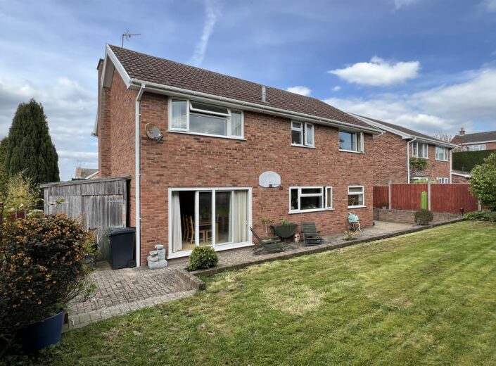 52 Loder Drive, Aylestone Hill, Hereford, HR1 1DS - photo 3