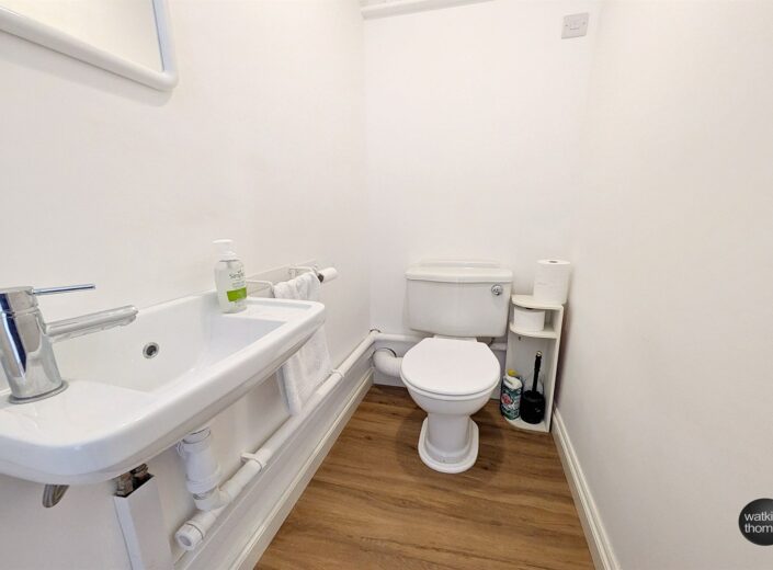 4 The Pippins, Old Clehonger, Hereford HR2 9SG - photo 16