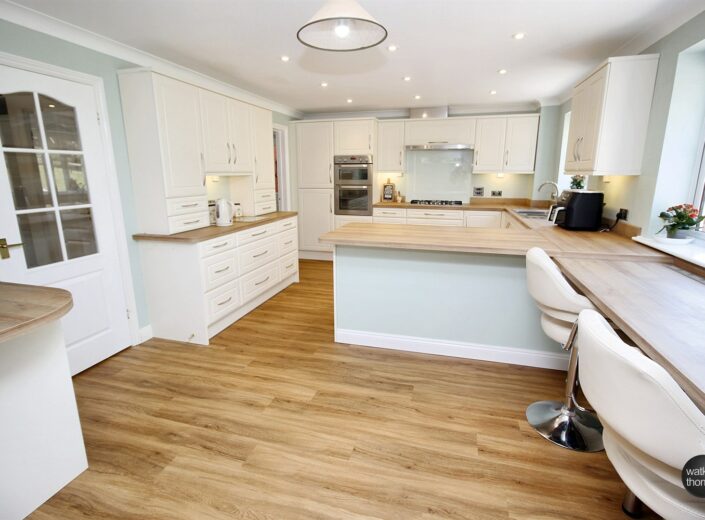 4 The Pippins, Old Clehonger, Hereford HR2 9SG - photo 13