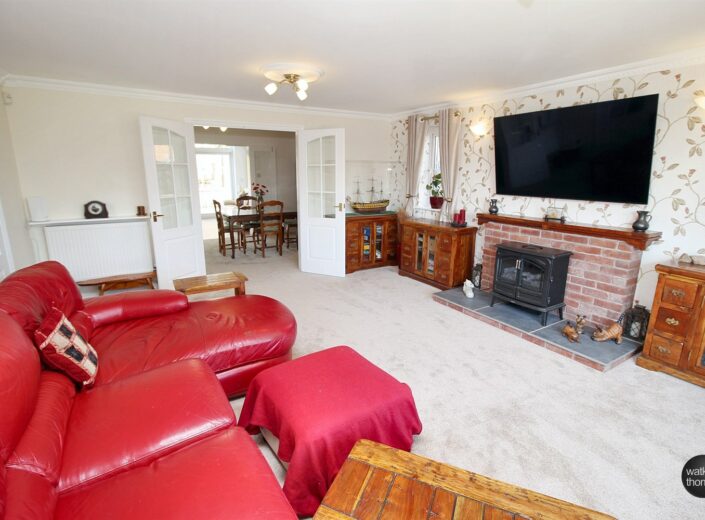 4 The Pippins, Old Clehonger, Hereford HR2 9SG - photo 7