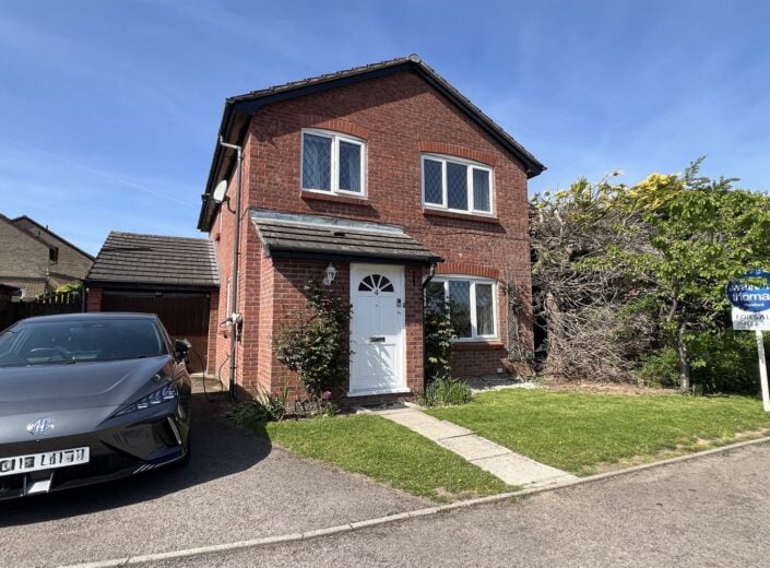 4 Dunster Close, Belmont, Hereford, HR2 7XG - photo 1