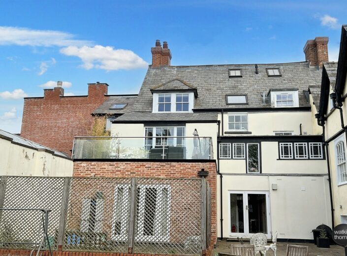 The Penthouse, 102 East Street, Hereford, HR1 2LW - photo 3