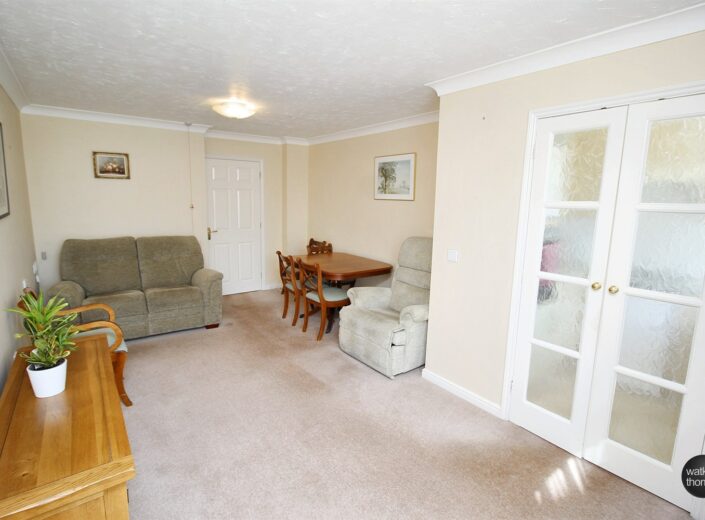 16 Watkins Court, Old Mill Close, Hereford, HR4 0AQ - photo 5