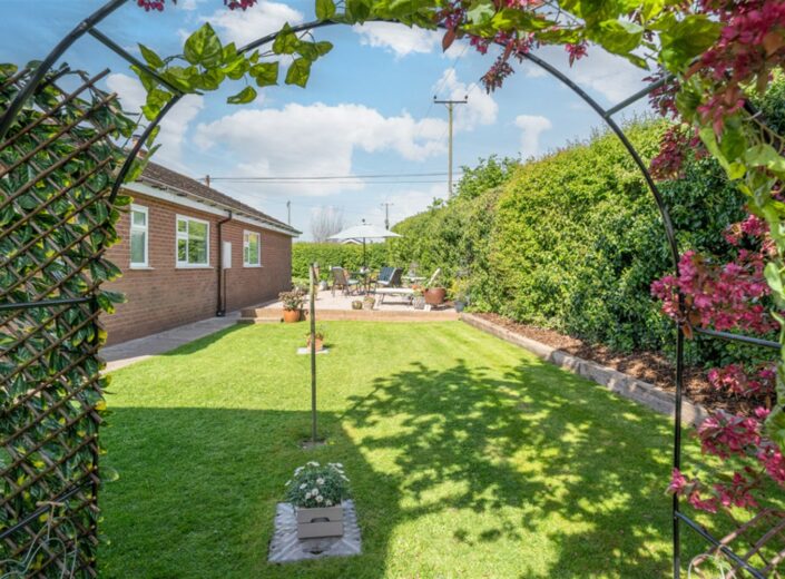 Meadow Edge, Eaton Bishop, Herefordshire, HR2 9QW - photo 4