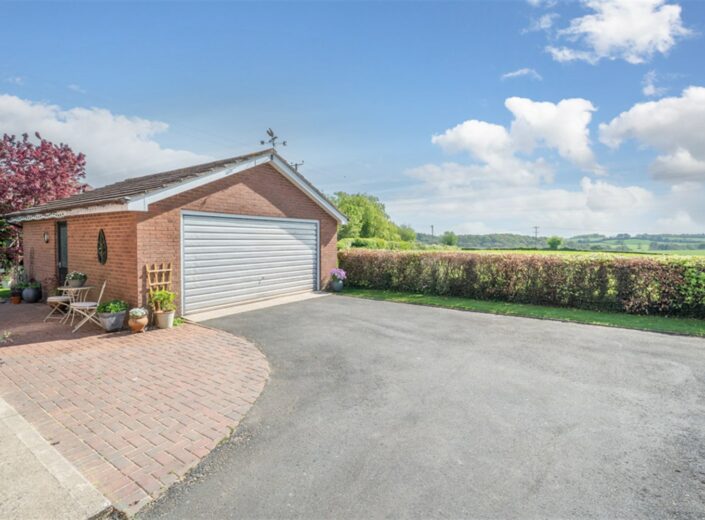 Meadow Edge, Eaton Bishop, Herefordshire, HR2 9QW - photo 3
