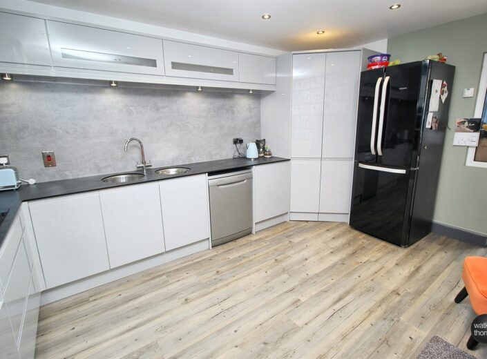 33 St. Guthlac Street, Portfields, Hereford, HR1 2EY - photo 6