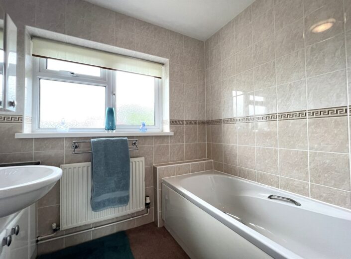 Ridge Acre, Longlands, Marden, Herefordshire, HR1 3ES - photo 12