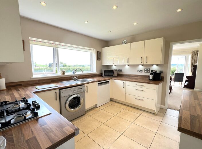 Ridge Acre, Longlands, Marden, Herefordshire, HR1 3ES - photo 10