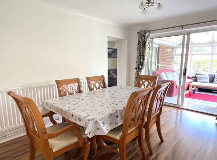 1 Siddons Road, Hampton Dene, Hereford, HR1 1XD - photo 4