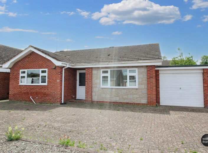 12 Irvine Close, Kings Acre, Hereford, HR4 0RE - photo 1