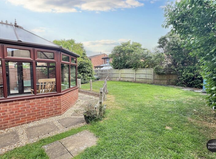 27 Grampian Close, Kings Acre, Hereford, HR4 0TA - photo 3