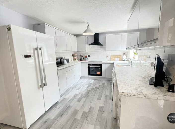 27 Grampian Close, Kings Acre, Hereford, HR4 0TA - photo 8