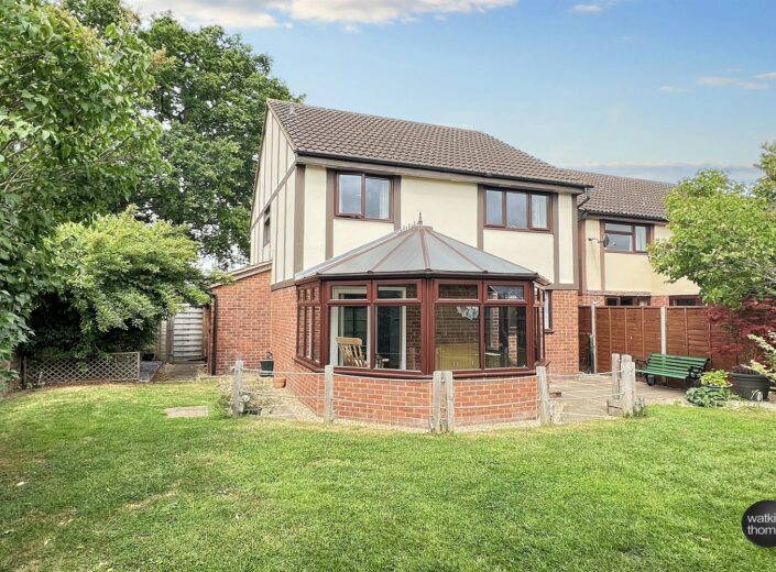 27 Grampian Close, Kings Acre, Hereford, HR4 0TA - photo 2