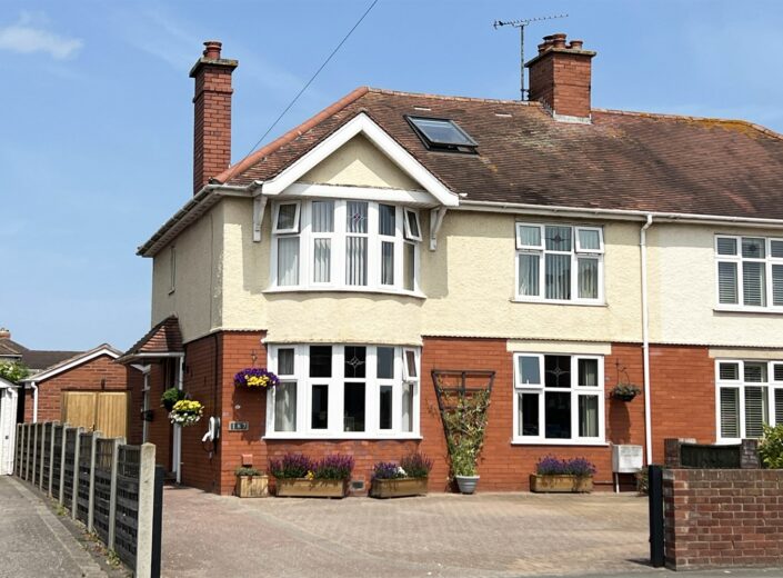 187 Ledbury Road, Tupsley, Hereford, HR1 1QD - photo 1