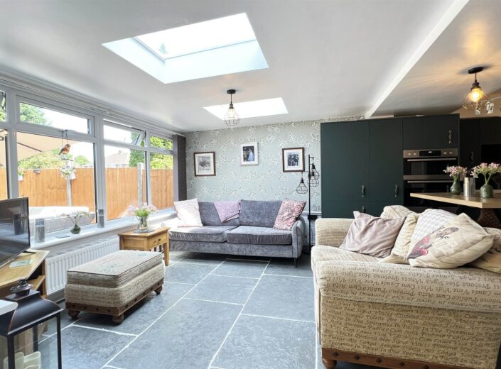 187 Ledbury Road, Tupsley, Hereford, HR1 1QD - photo 8