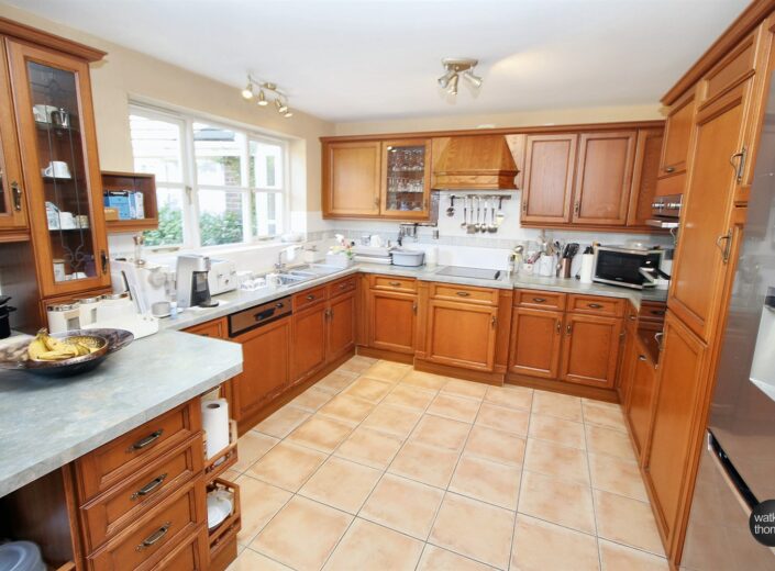 8 Clarksons Lane, Off Ledbury Road, Hereford, HR1 1RN - photo 3