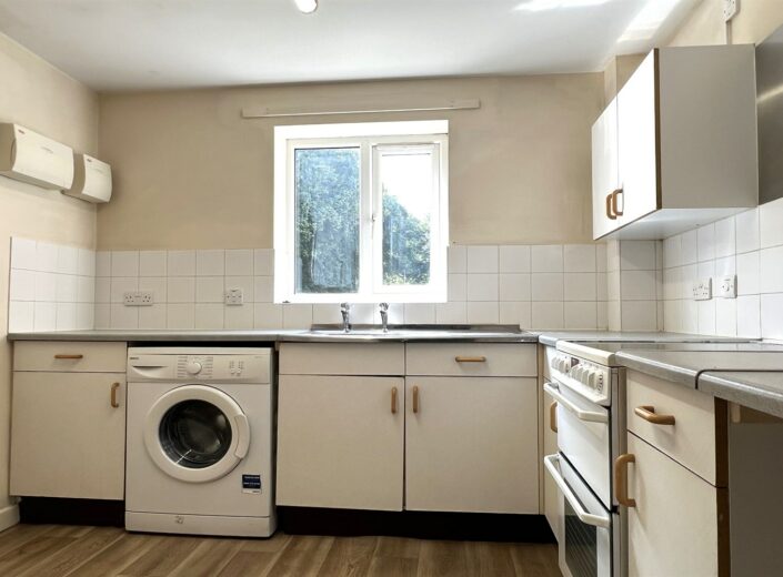 Apartment , Old Ford House, Wye Street, Hereford, HR2 7RA - photo 5