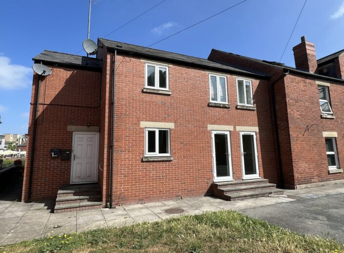 Apartment , Old Ford House, Wye Street, Hereford, HR2 7RA - photo 2