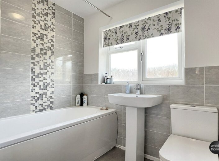 125 St Peters Close, Moreton On Lugg, Hereford, HR4 8DW - photo 14