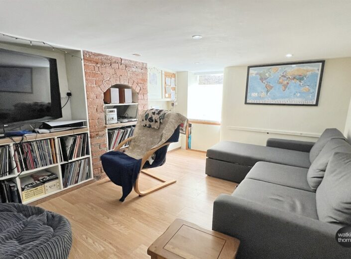 25 Park Street, St James, Hereford, HR1 2RD - photo 13