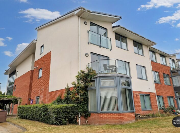 111 Eign Brook Court, The Rose Garden, Ledbury Road, Hereford, HR1 2TR - photo 1