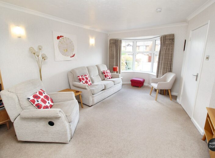 5 Haycroft, Hampton Dene, Hereford, HR1 1AU - photo 2