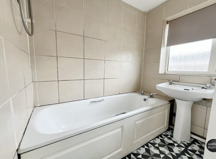 7 Barrie Road, Whitecross, Hereford, HR4 0QQ - photo 11