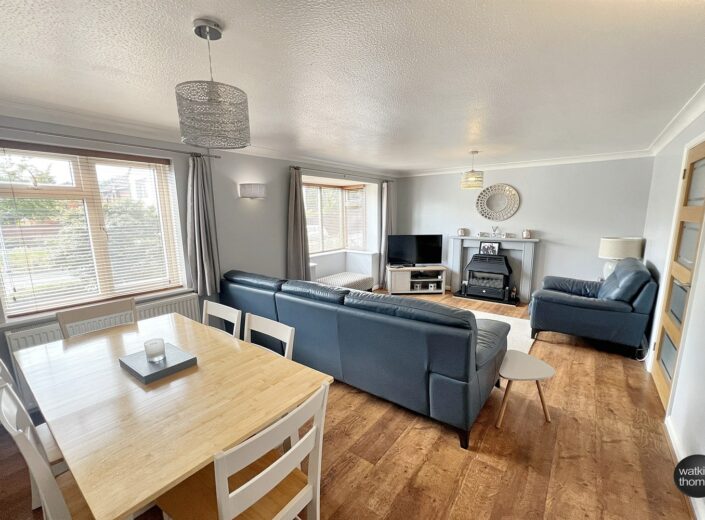 14 Auckland Close, Hampton Park, Hereford, HR1 1YF - photo 2