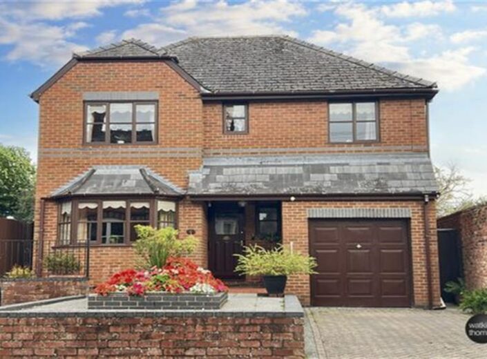 6 Ranelagh Street, Whitecross, Hereford, HR4 0DT - photo 2