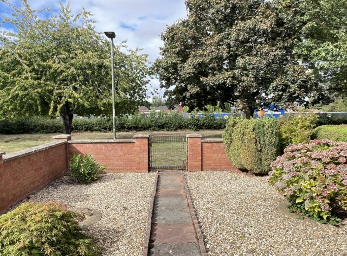 9 Carwardine Green, Newton Farm, Hereford, HR2 7ER - photo 18