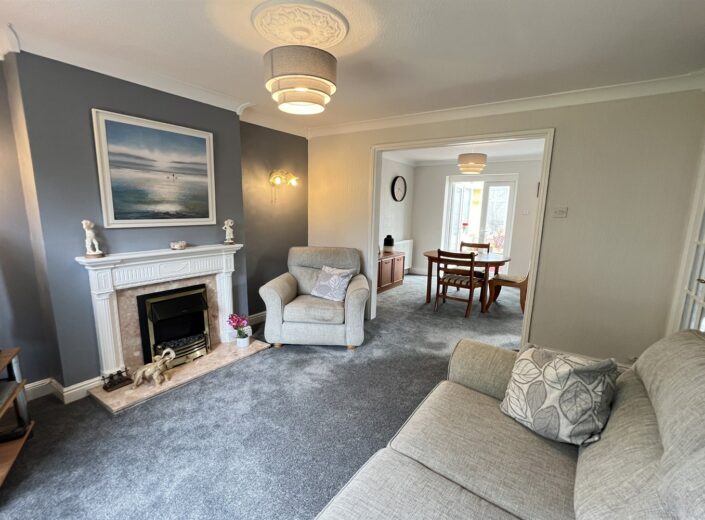 9 Carwardine Green, Newton Farm, Hereford, HR2 7ER - photo 6