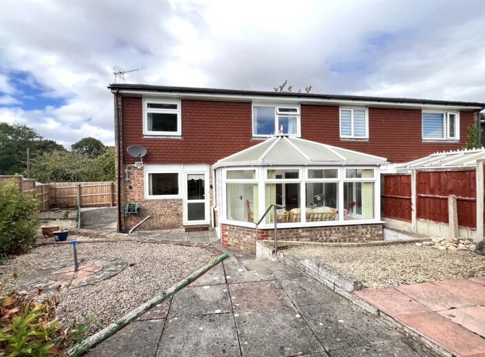 9 Carwardine Green, Newton Farm, Hereford, HR2 7ER - photo 2