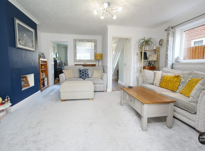 8 Coniston Walk, off Yazor Road, Hereford, HR4 9PP - photo 5