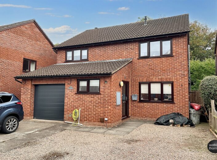 14 Spinney Grove, Hampton Dene, Hereford, HR1 1AY - photo 1