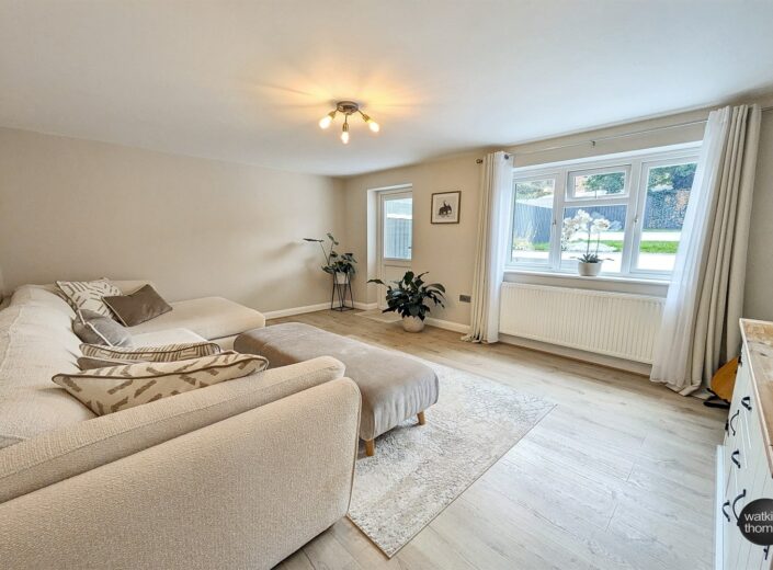 132 St Peter's Close, Moreton-on-Lugg, Hereford, HR4 8DW - photo 6