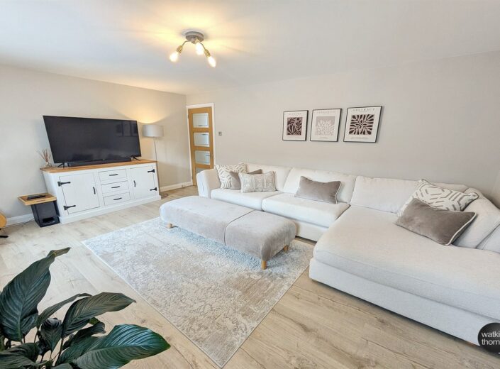 132 St Peter's Close, Moreton-on-Lugg, Hereford, HR4 8DW - photo 5