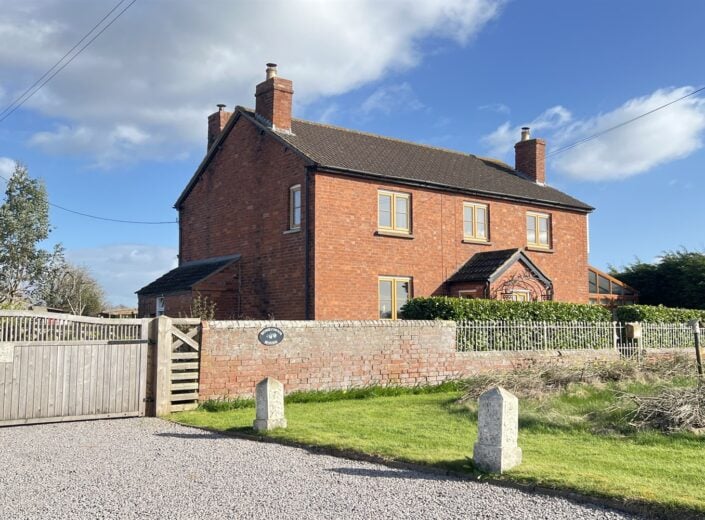 Honeymoor House, Eaton Bishop, Hereford, HR2 9QP - photo 1