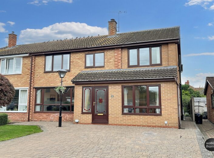 18 Farr Close, Tupsley, Hereford, HR1 1QF