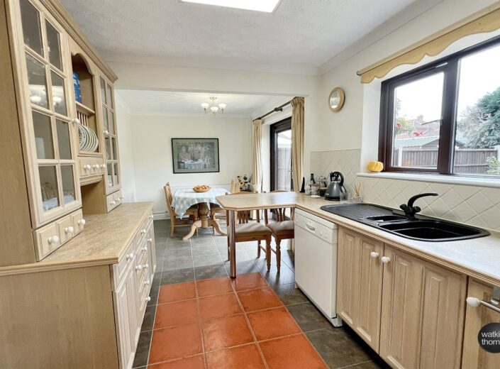 18 Farr Close, Tupsley, Hereford, HR1 1QF - photo 12